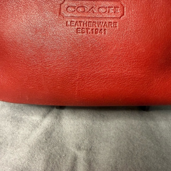 VTG Coach Leatherware Red Leather Cosmetic Travel Makeup Bag - Picture 2 of 5